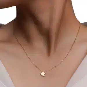 گردنبند طلا مربع تخت و ظریف